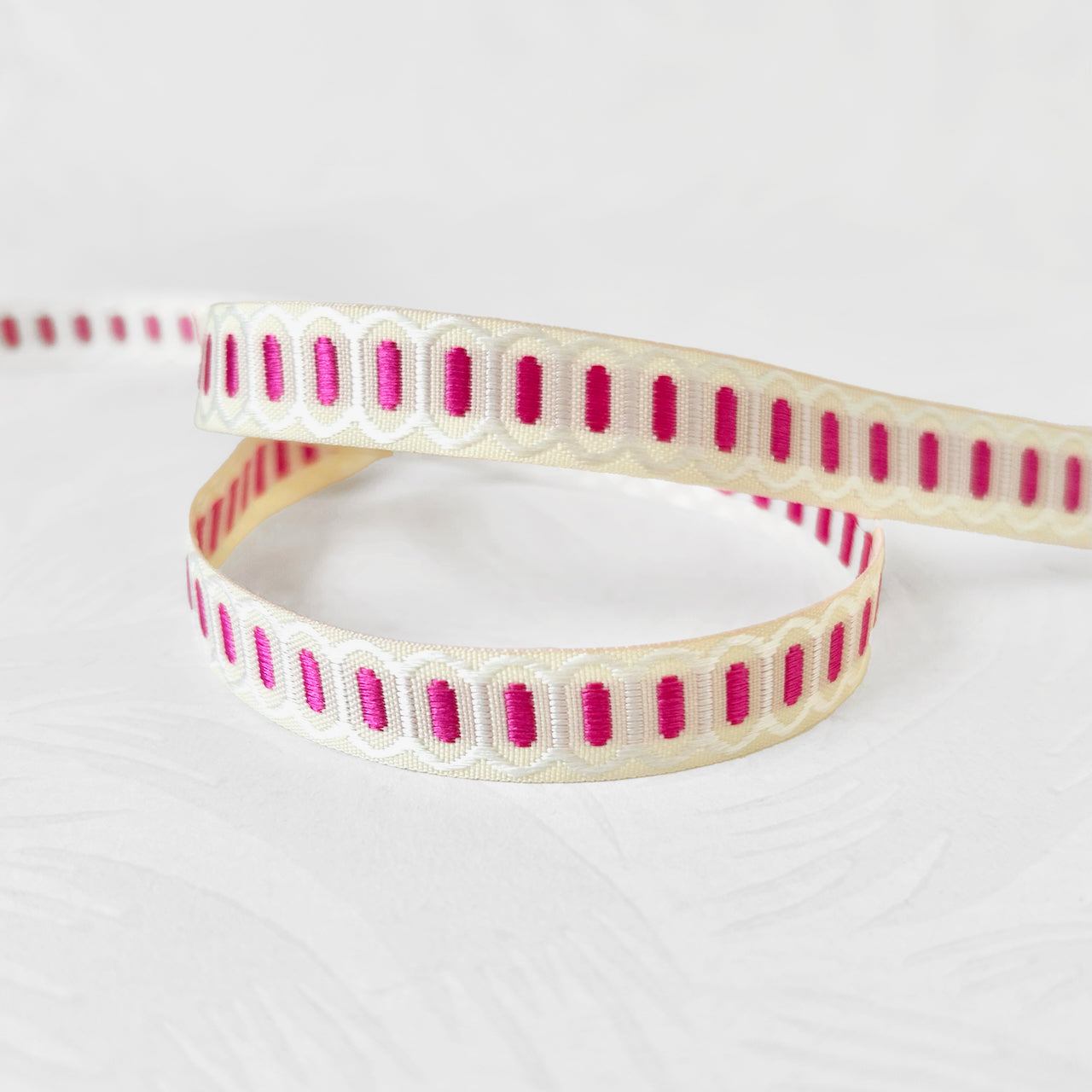 Oval_Jacquard_Ribbon
