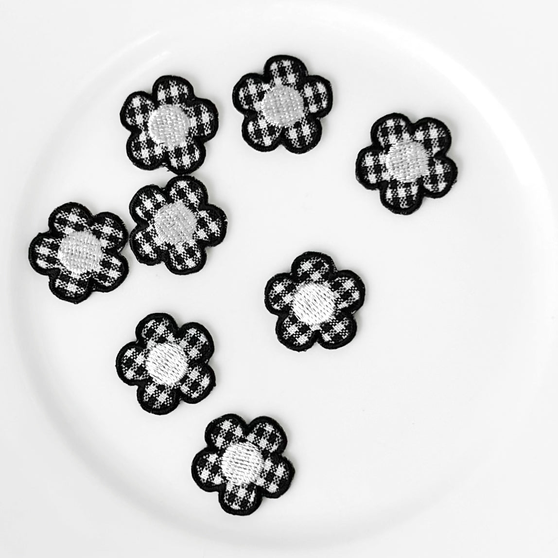 Plaid_Flower_Appliques