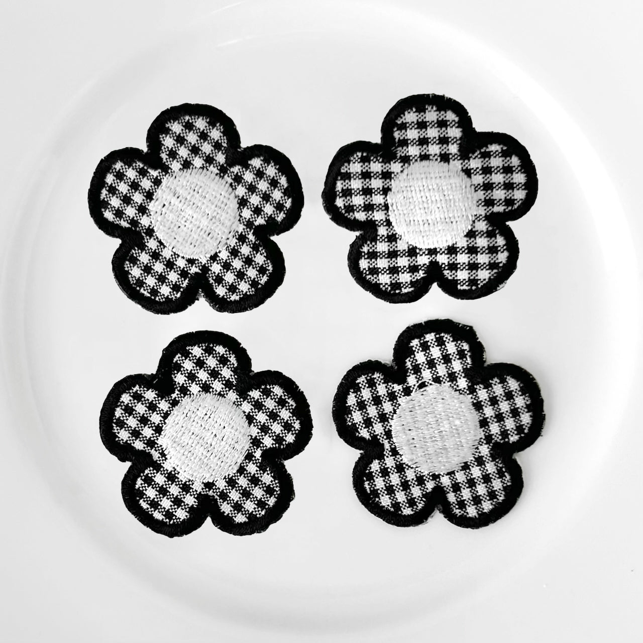 Plaid_Flower_Appliques