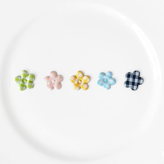 Puffy_Checkered_Flower_Applique