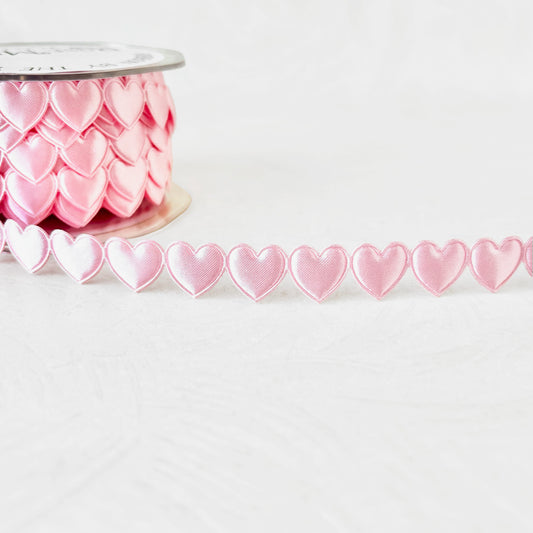 Puffy_Satin_Heart_Banner_Ribbon