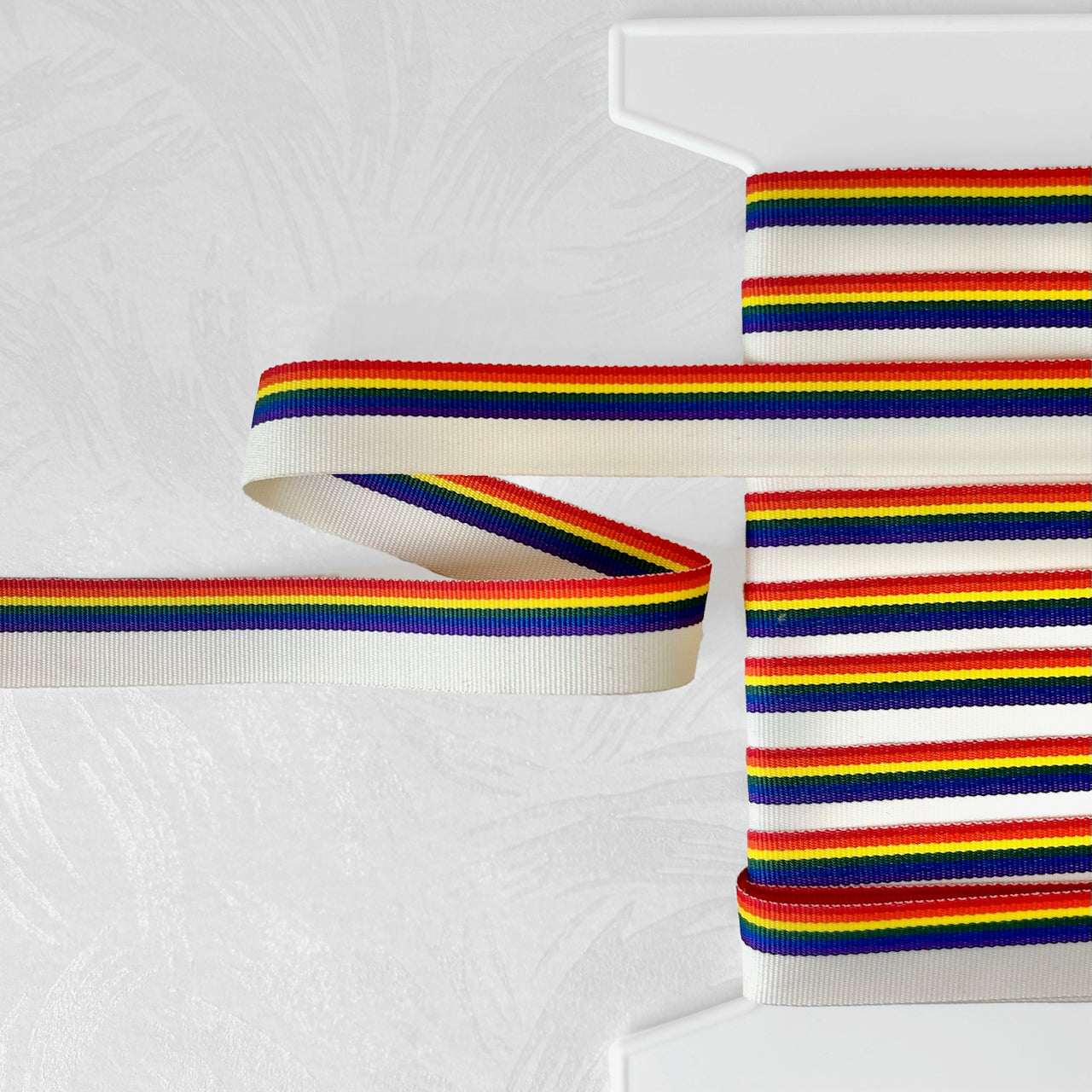 Rainbow_Edge_Grosgrain_Ribbon