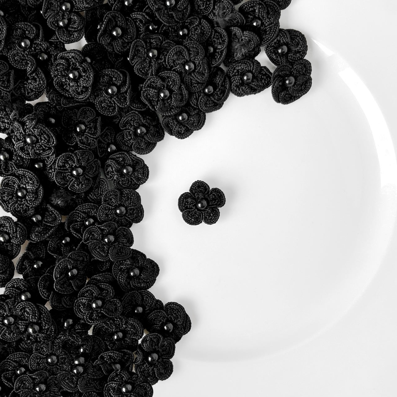 Rayon_Loop_Flower_With_Pearl