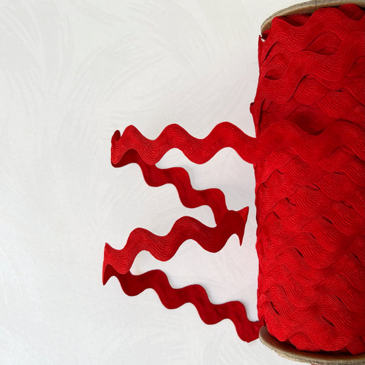 Red Vintage Rick Rack 3/4"