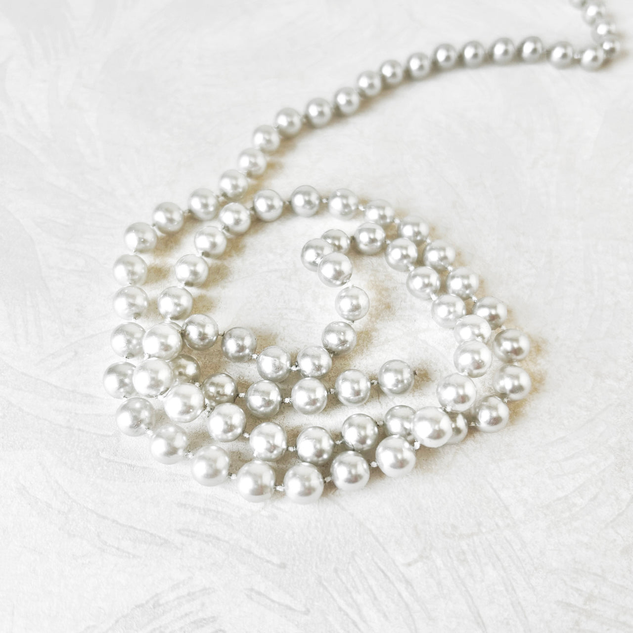 Round_Pearl_Finish_Faux_Pearls