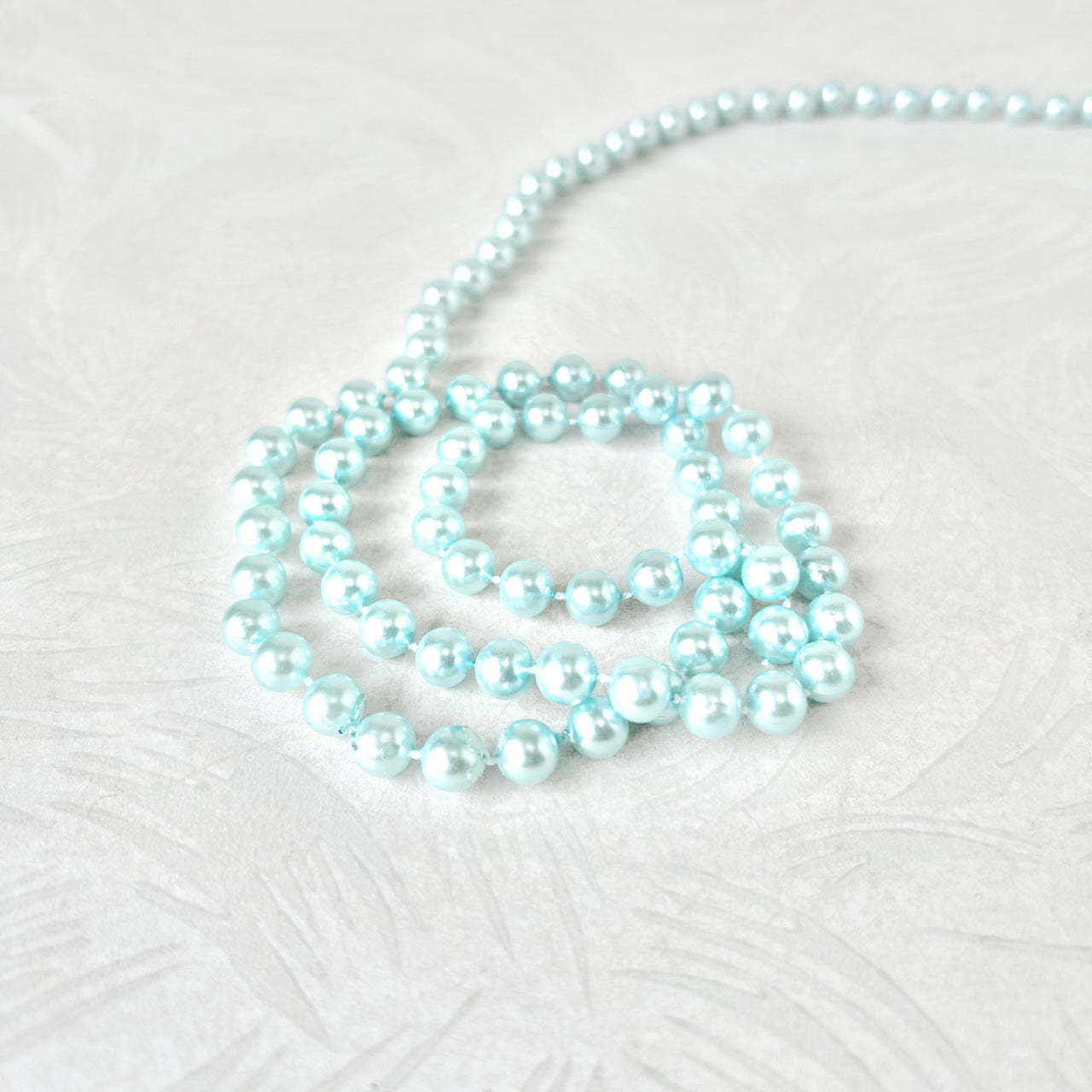 Round_Pearl_Finish_Faux_Pearls