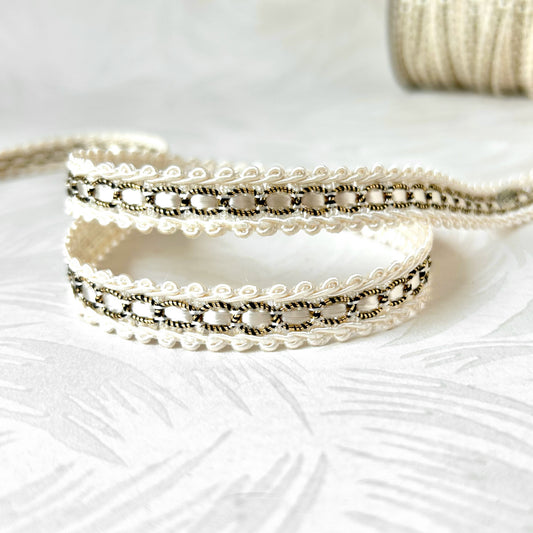 Satin_Center_Metallic_Gimp_Braid