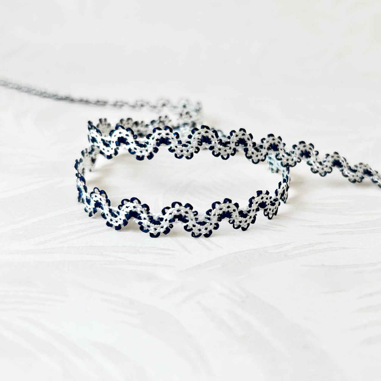 Scalloped_Loop_Braid