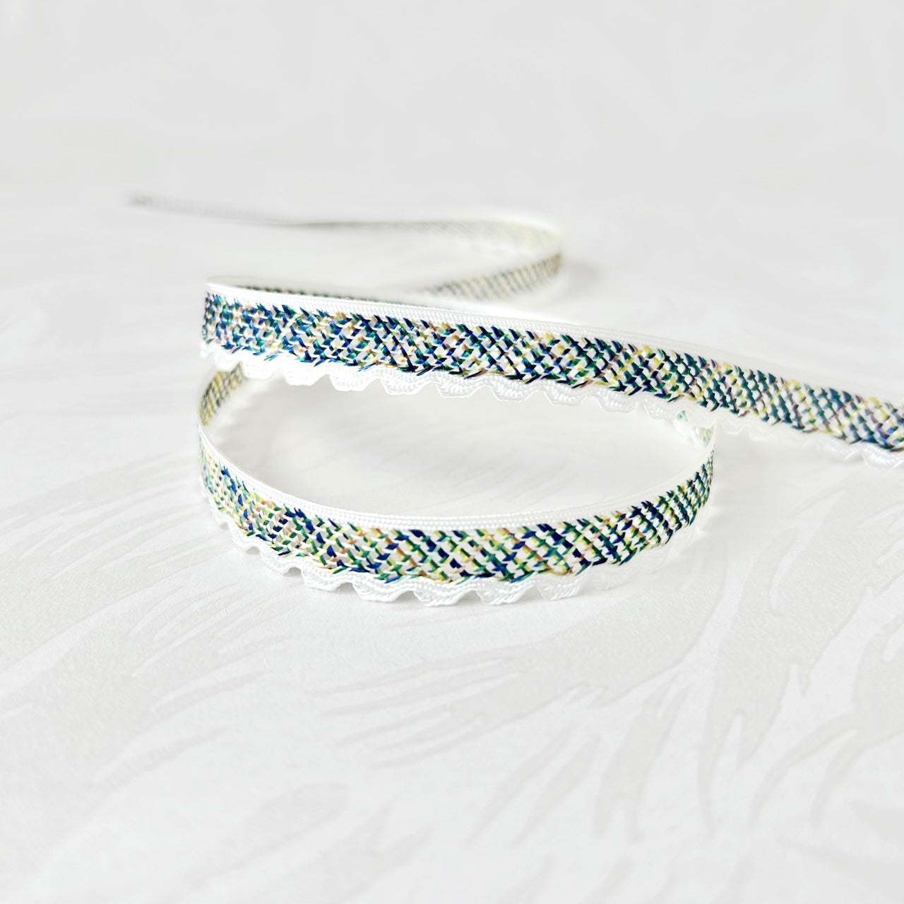 Scalloped_Mesh_Edging