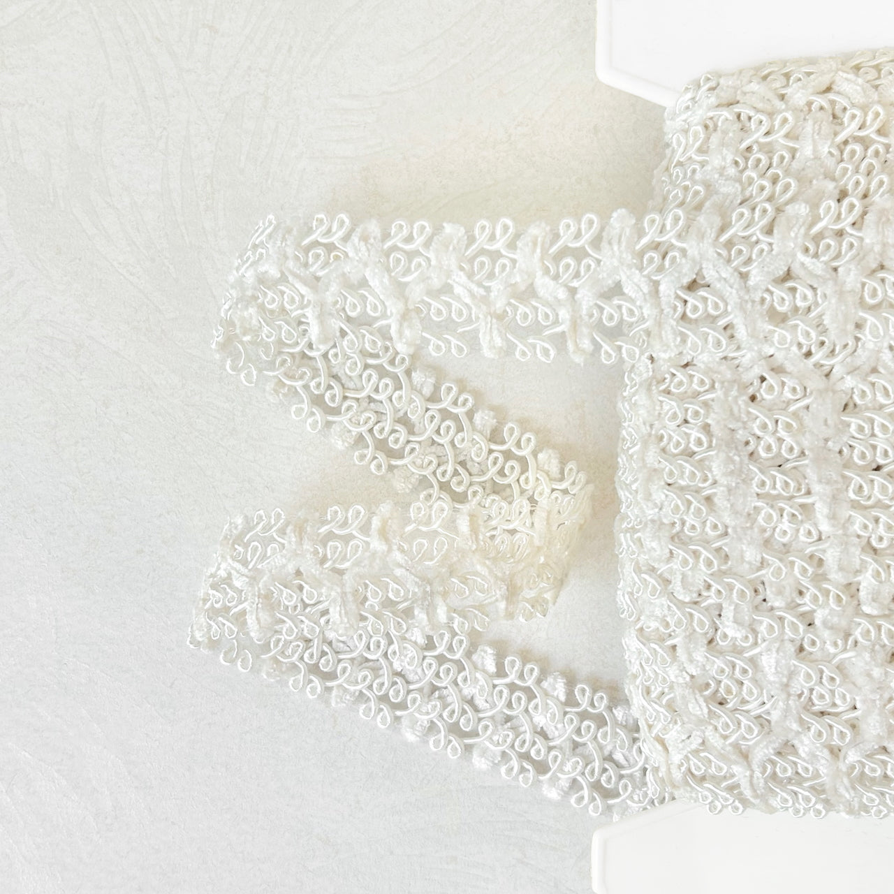 Scalloped_Passementerie