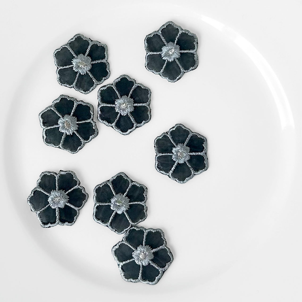 Sheer_Flower_Applique