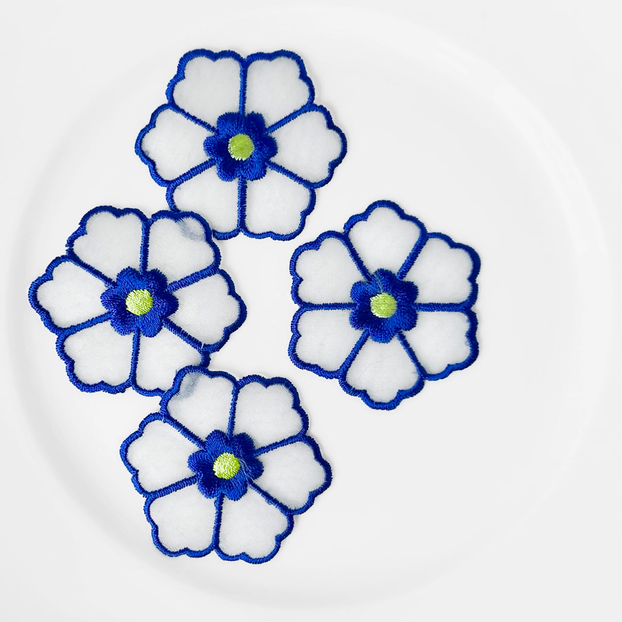 Sheer_Flower_Applique