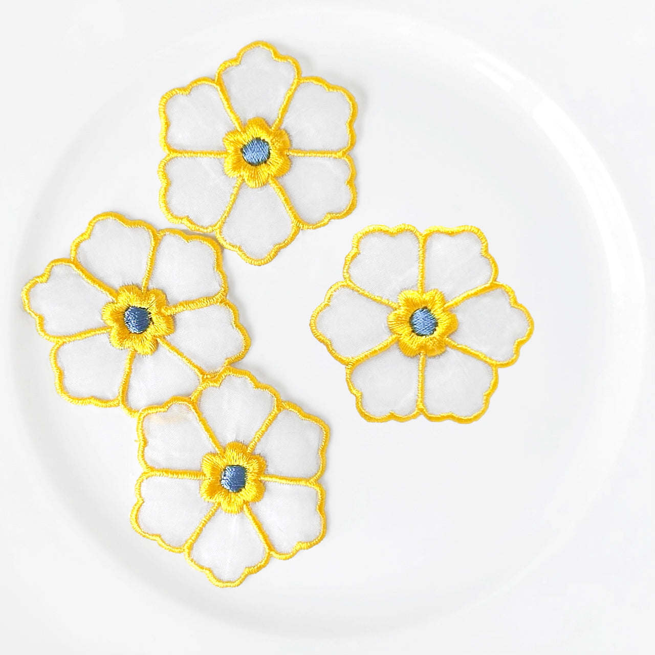 Sheer_Flower_Applique