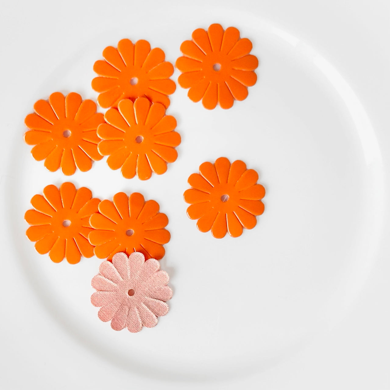 Shiny_Daisy_Applique