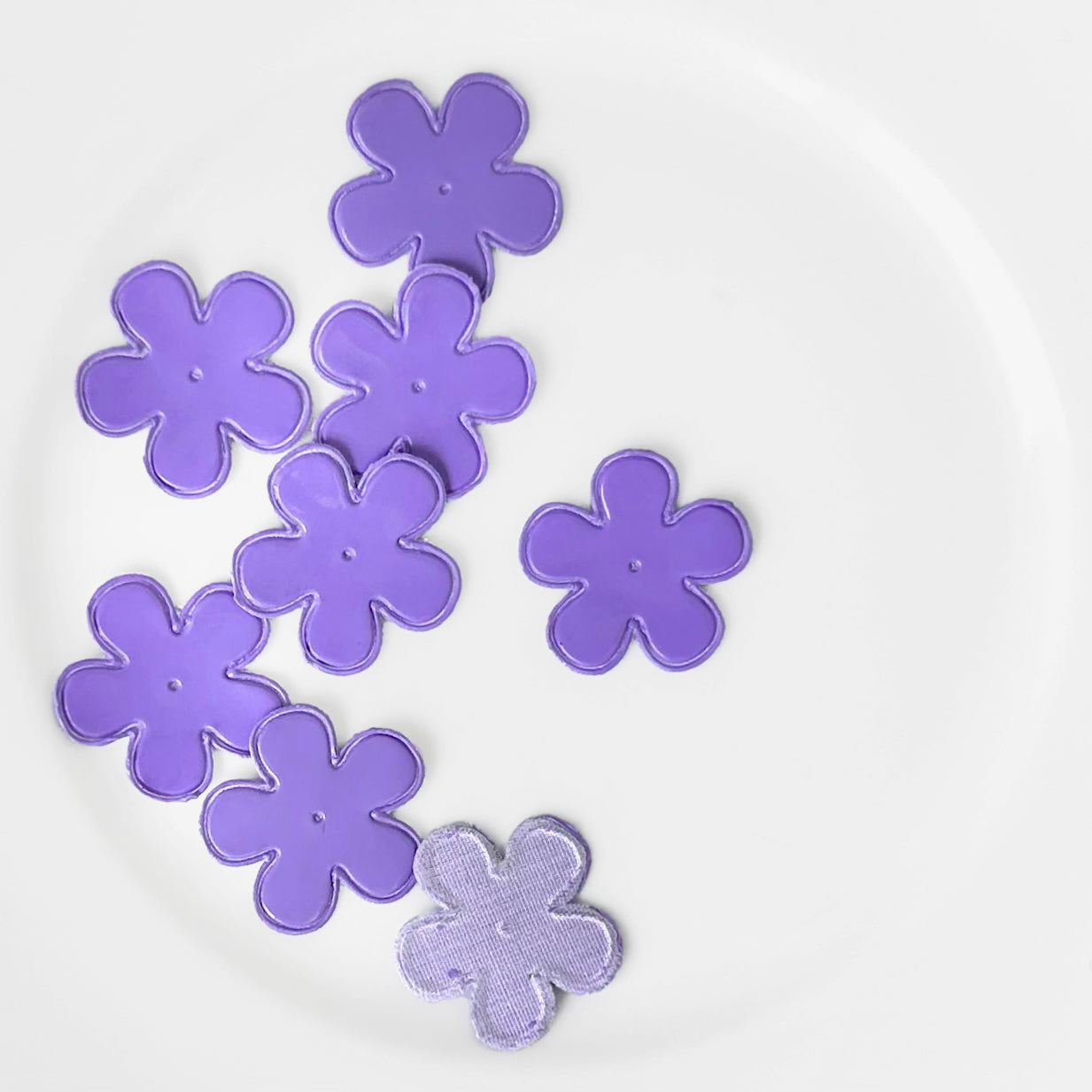 Shiny_Flower_Applique