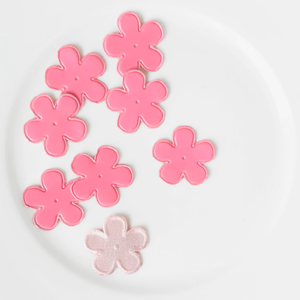 Shiny_Flower_Applique