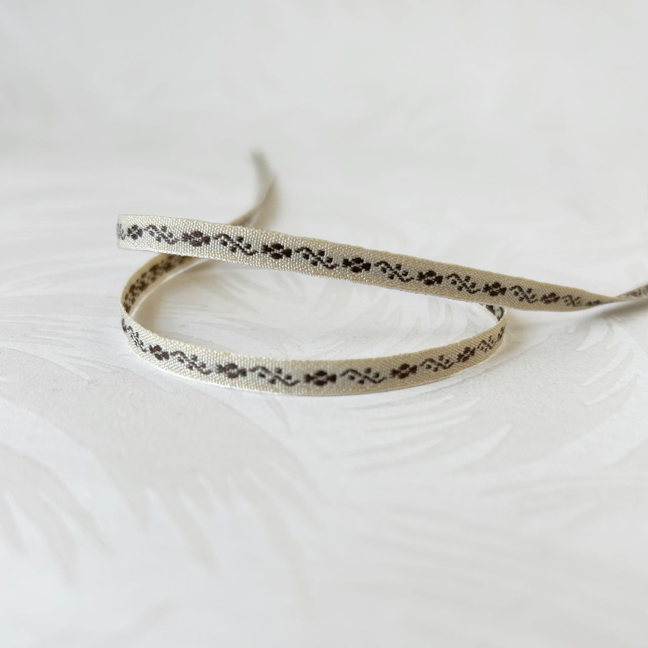 Skinny_Floral_Jacquard_Ribbon