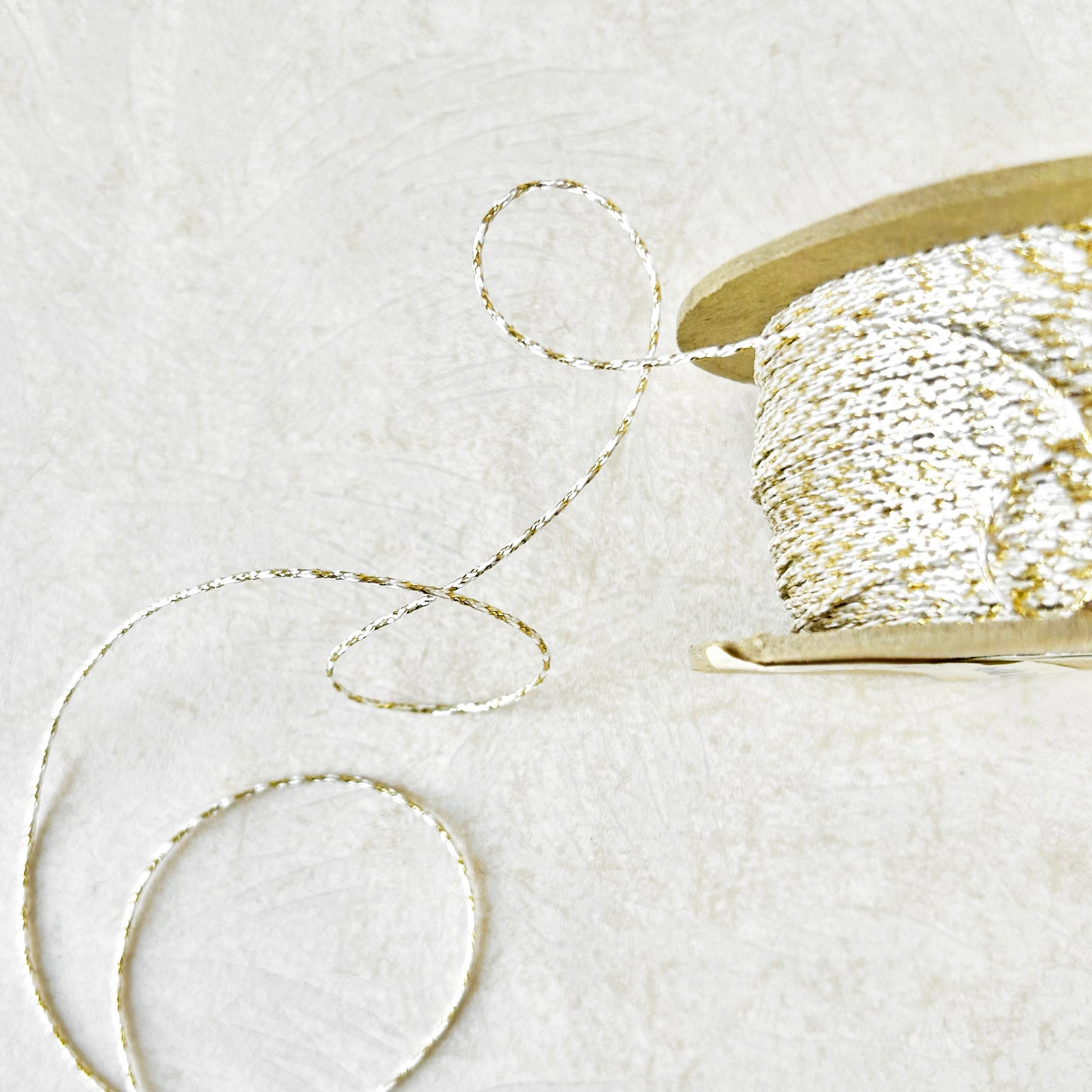 Skinny_Metallic_Braided_Cord