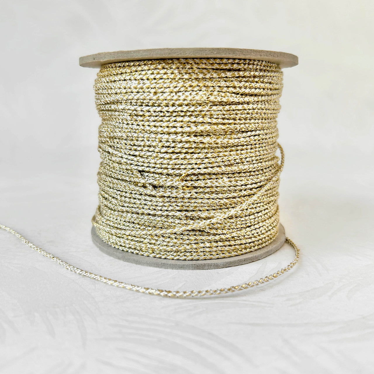 Skinny_Metallic_Braided_Cord