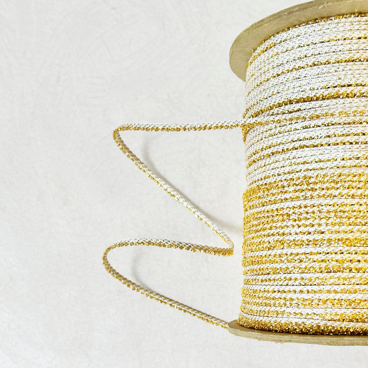 Skinny_Metallic_Picot_Edge_Trim
