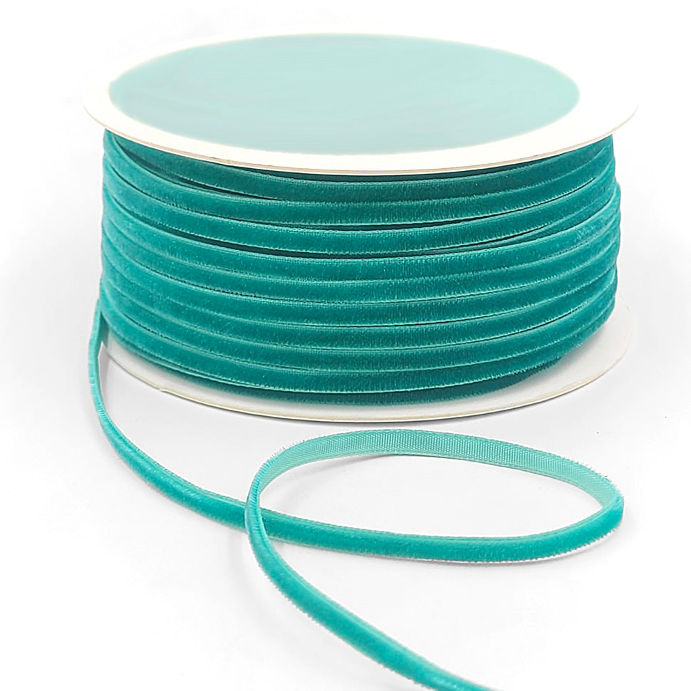Skinny_Velvet_Ribbon