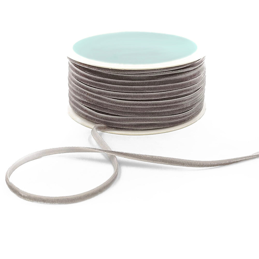 Skinny_Velvet_Ribbon