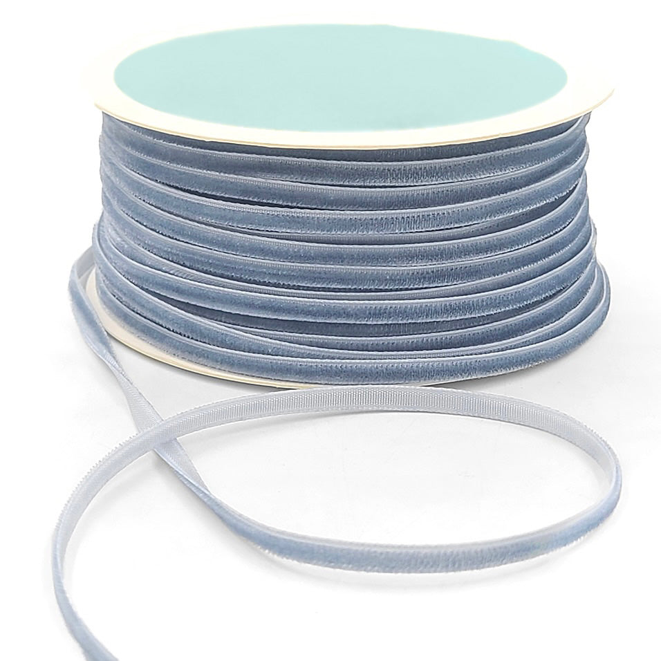 Skinny_Velvet_Ribbon