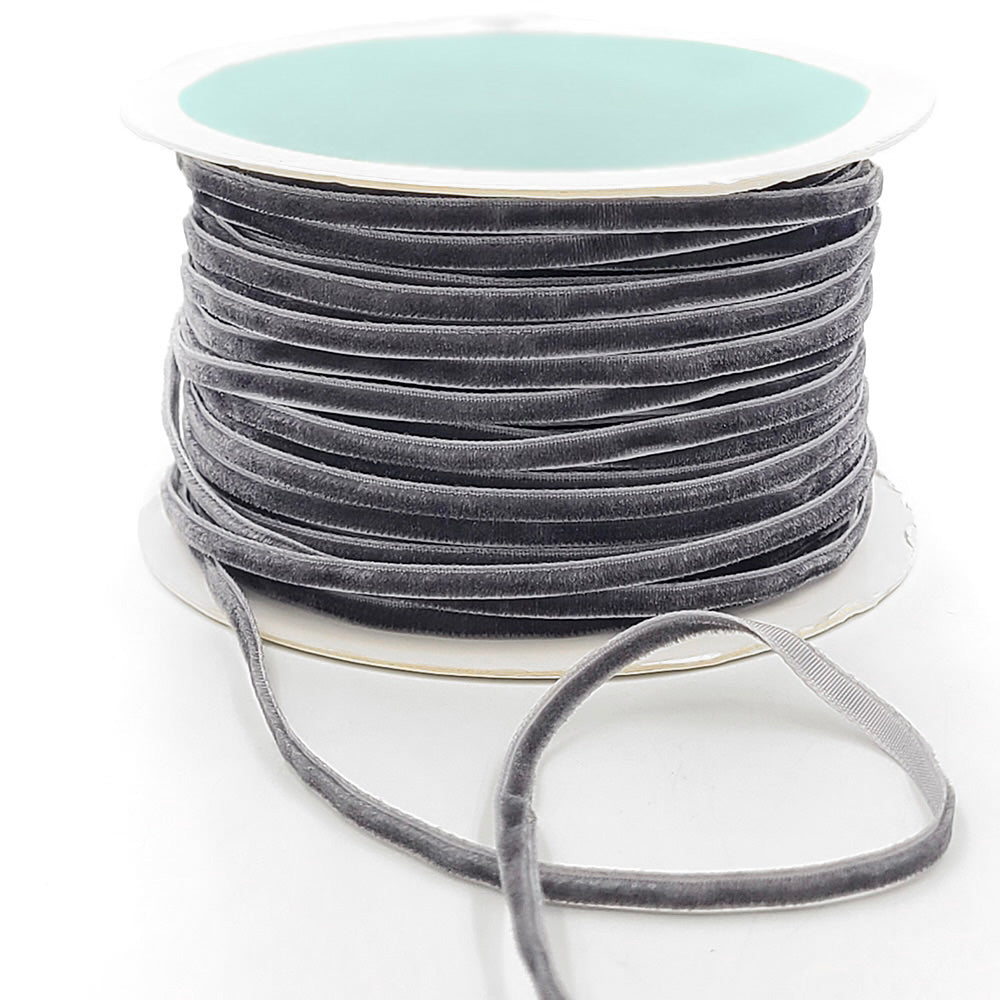Skinny_Velvet_Ribbon