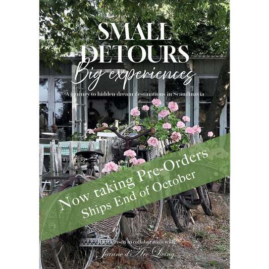 Small Detours - Big Experiences - a Jeanne d'Arc Living Book