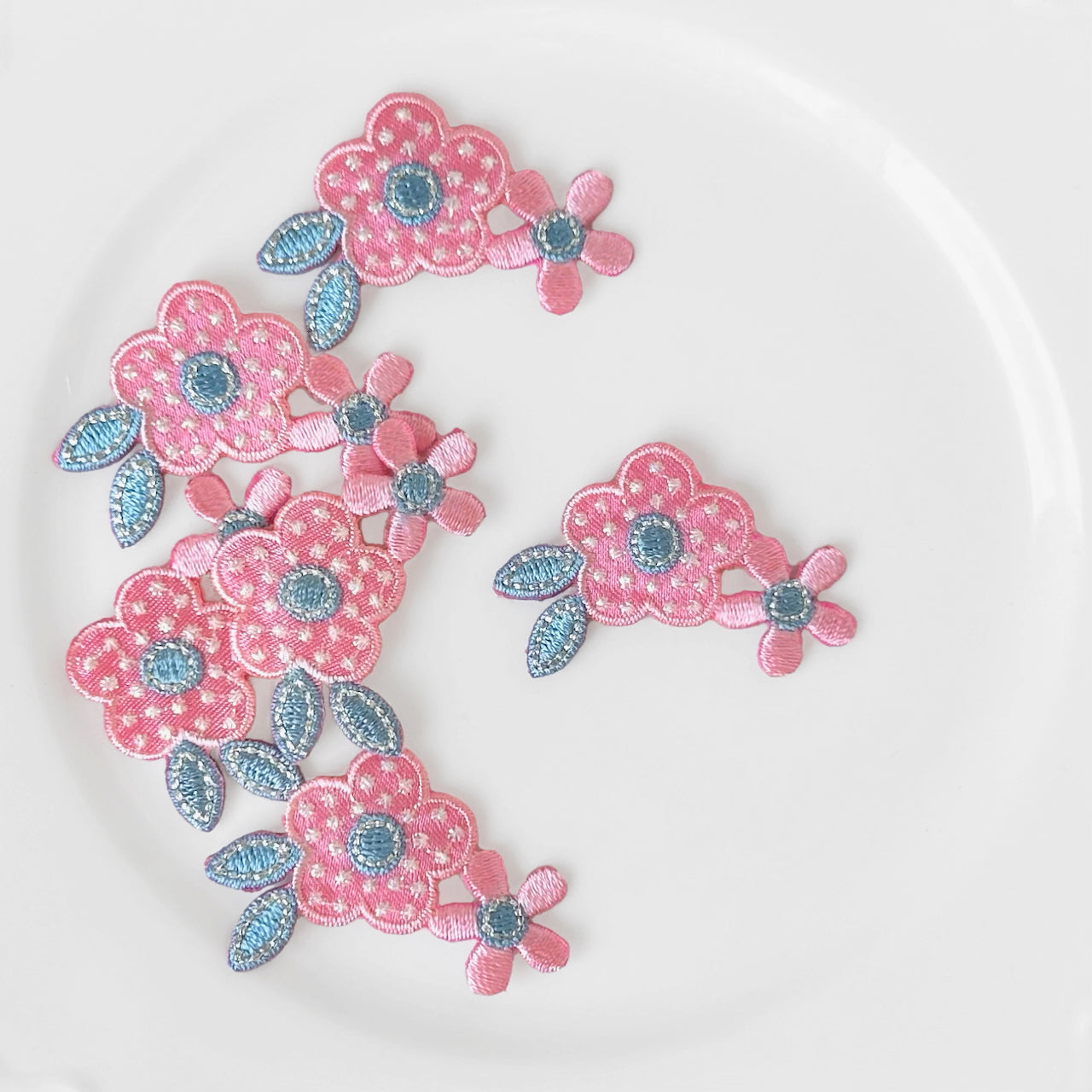 Sparkly_Flower_Cluster_Applique