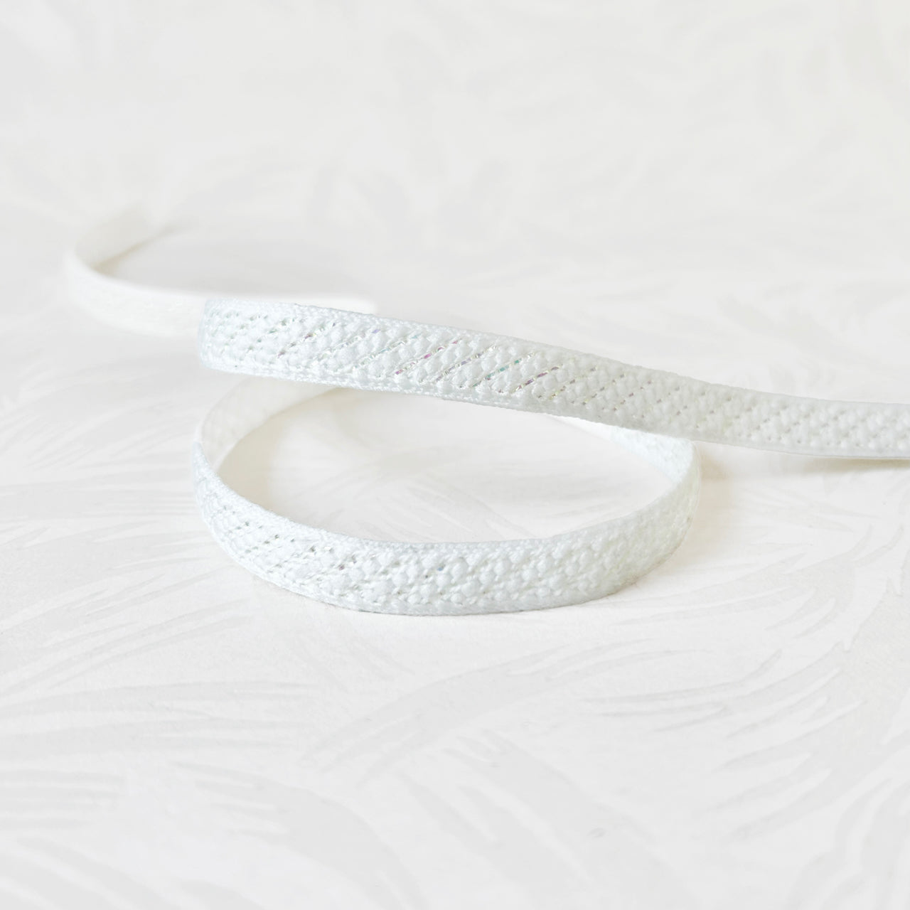 Sparkly_Iridescent_Flat_Braid