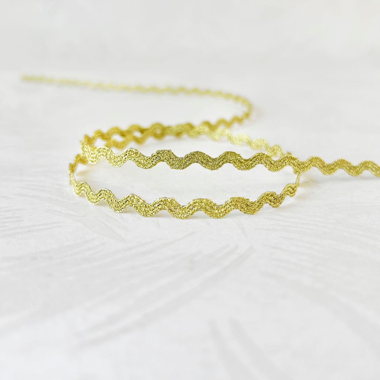 Sparkly_Metallic_Gold_Rick_Rack