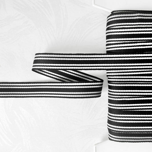 Striped_Flat_Braid