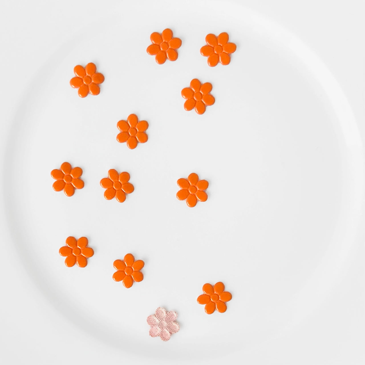 Tiny_Shiny_Flower_Applique