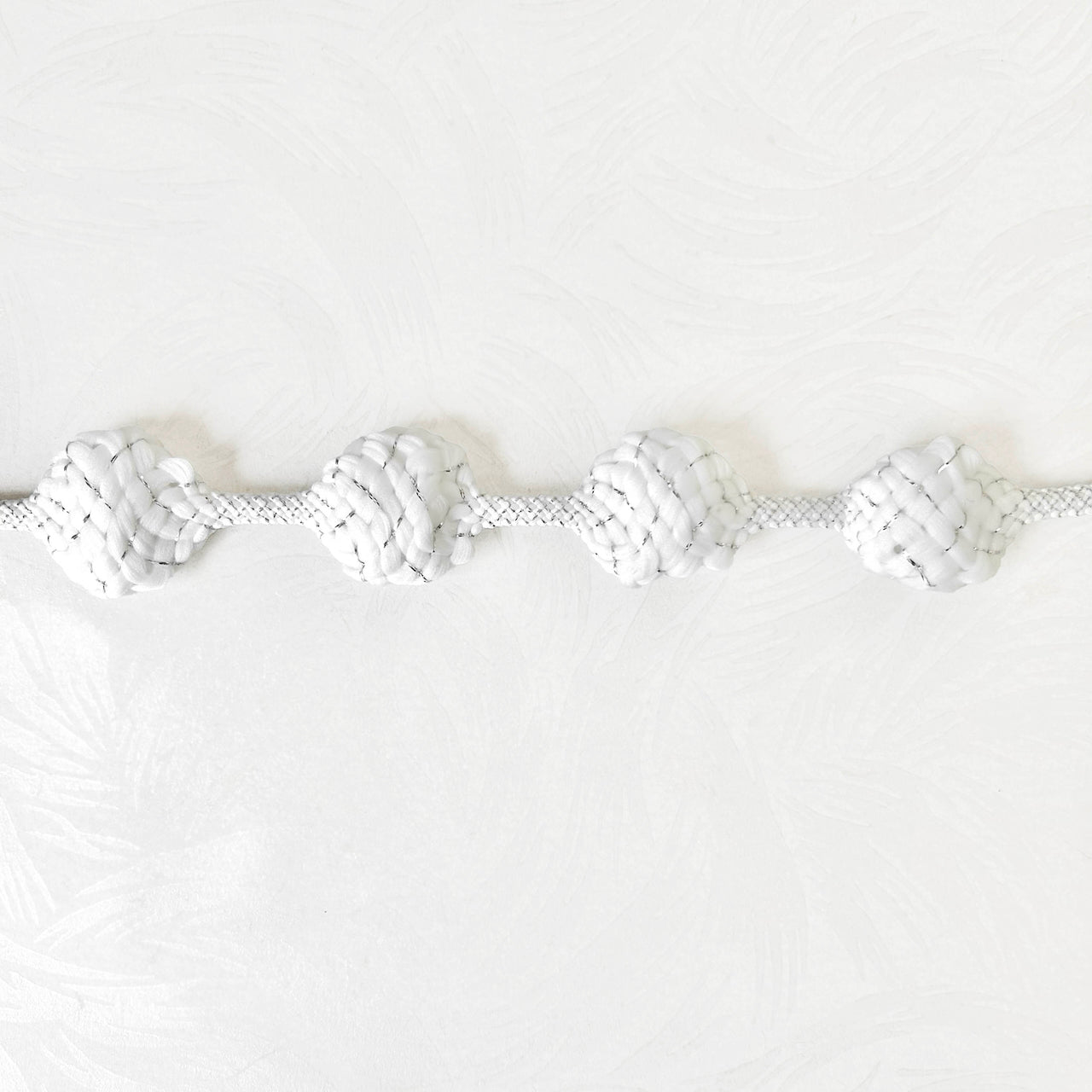 Unique_Metallic_Braid