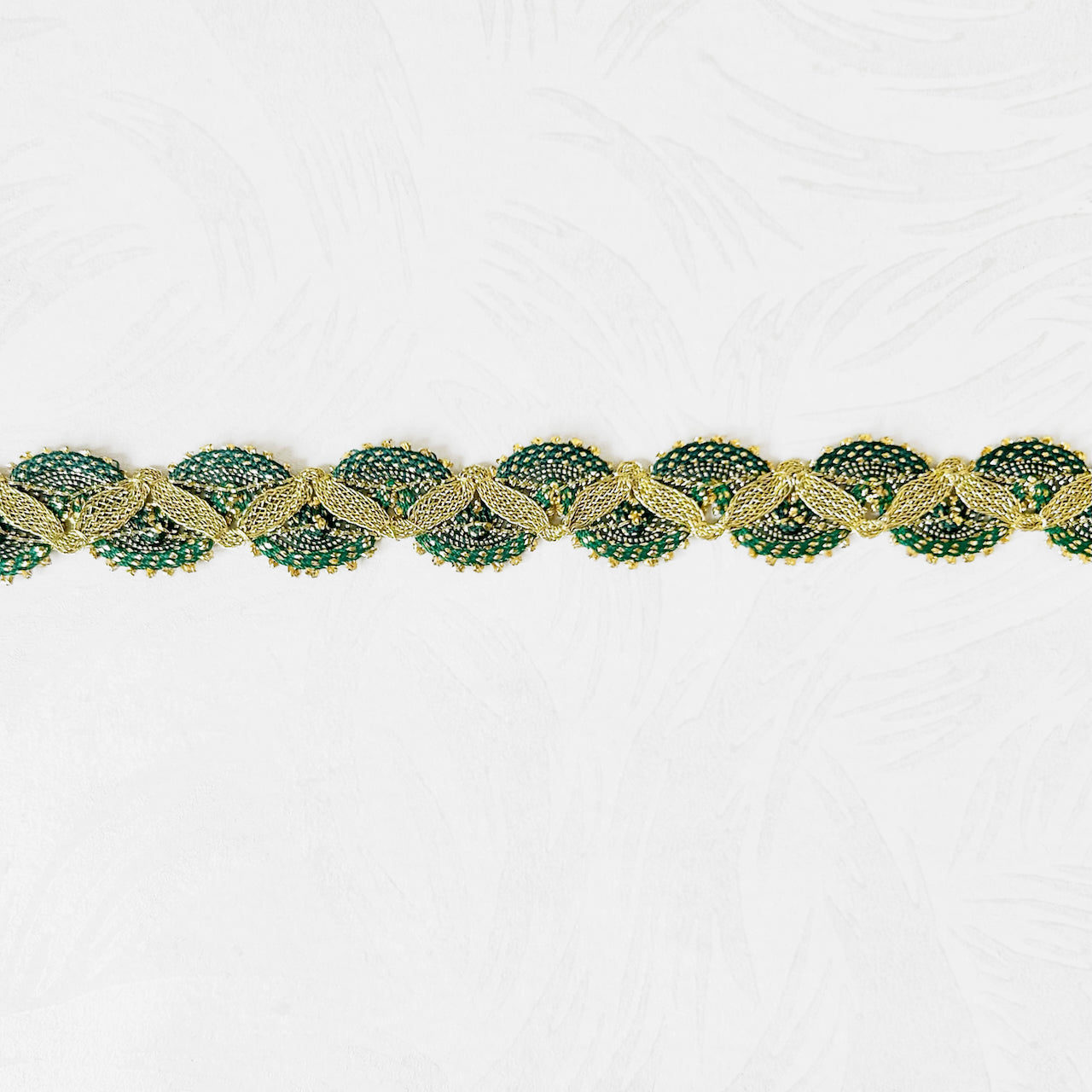 Unique_Metallic_Briad