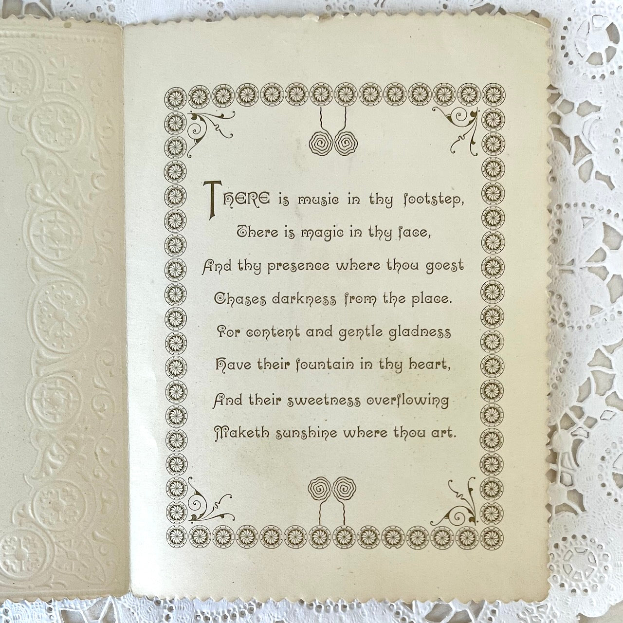Vintage Valentine 3D Card - Lacey Portrait
