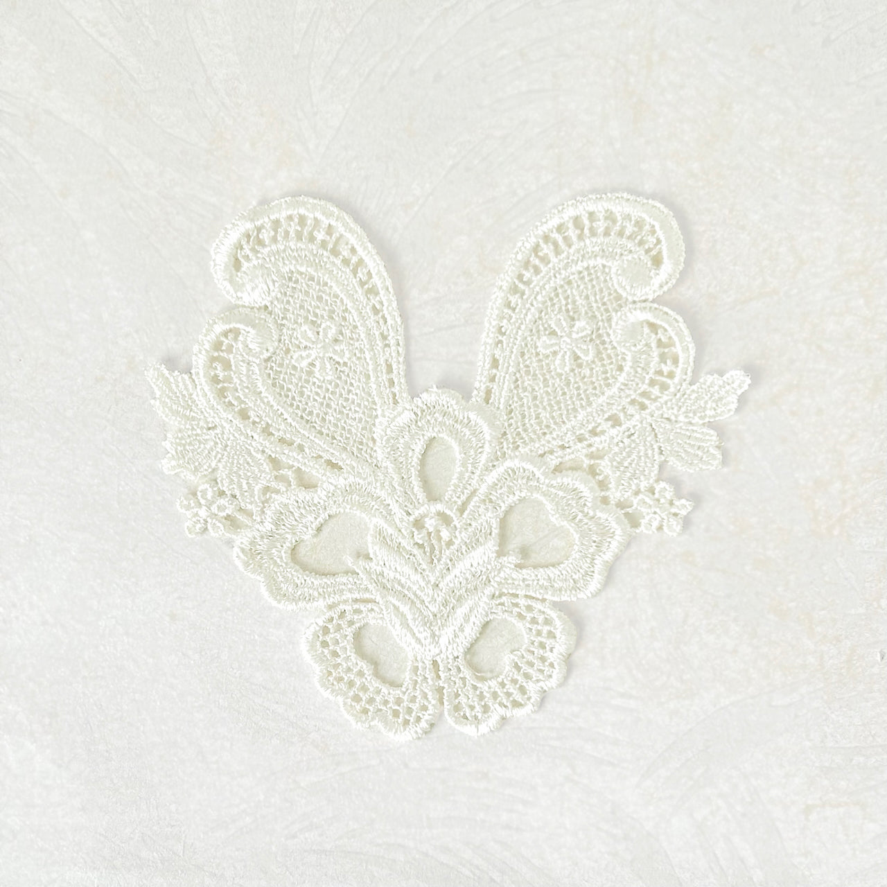 Venice_Center_Floral_Motif