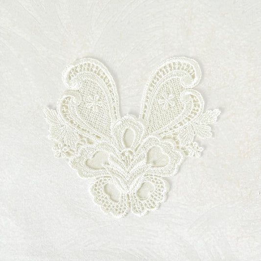 Venice_Center_Floral_Motif