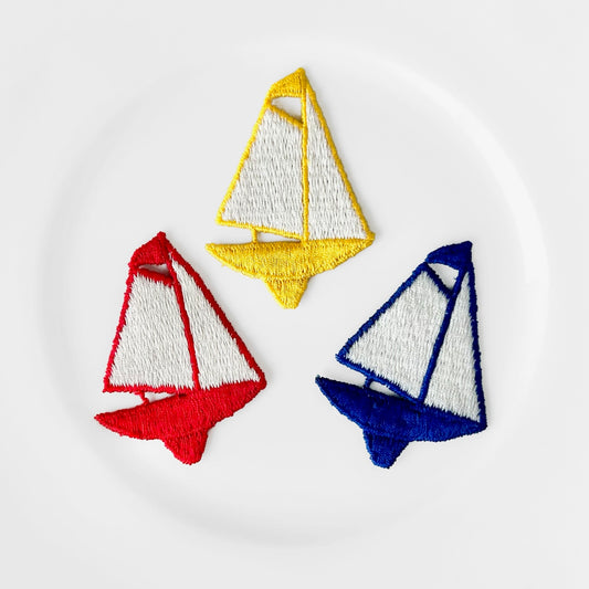 Vintage_Sailboat_Applique