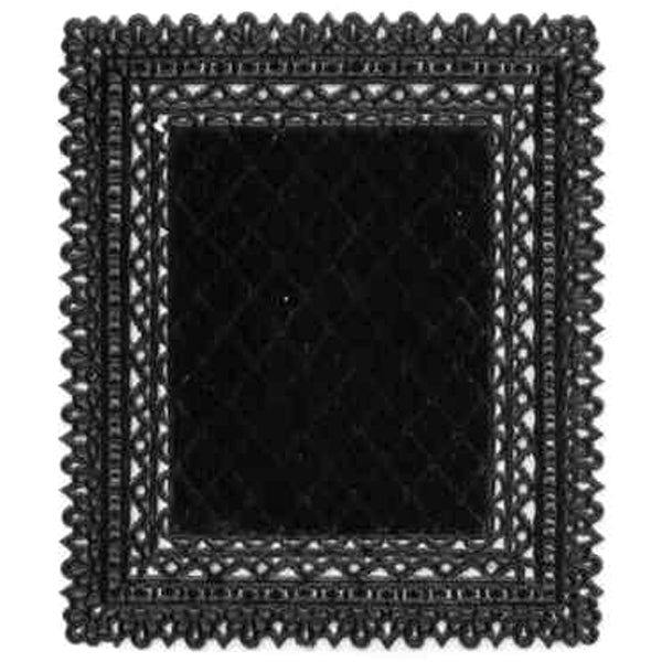 Doily, Dresden Trim