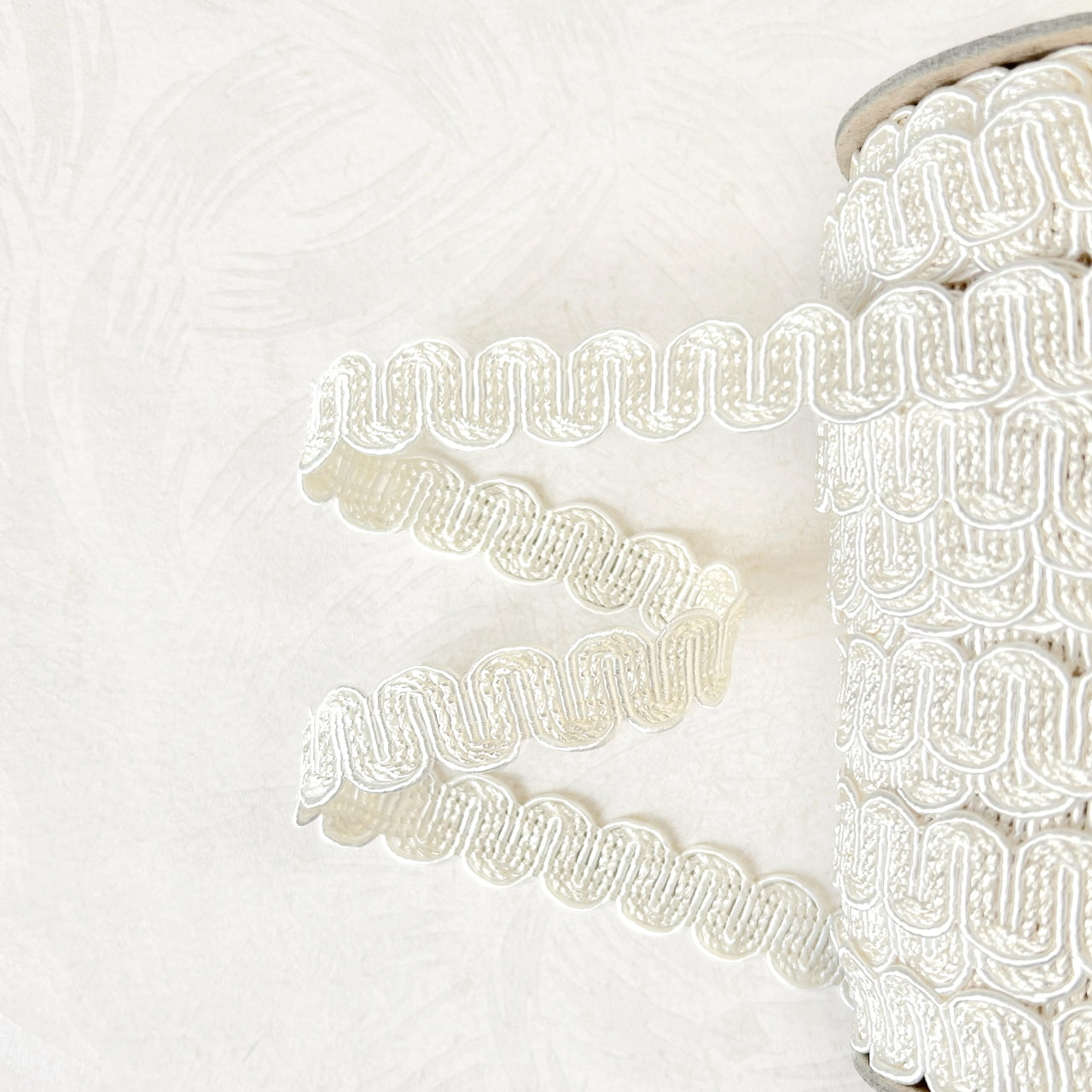 Wavy_Line_Gimp_Braid