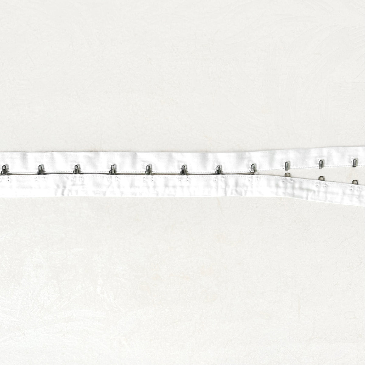 White_Cotton_Hook_And_Eye_Tape