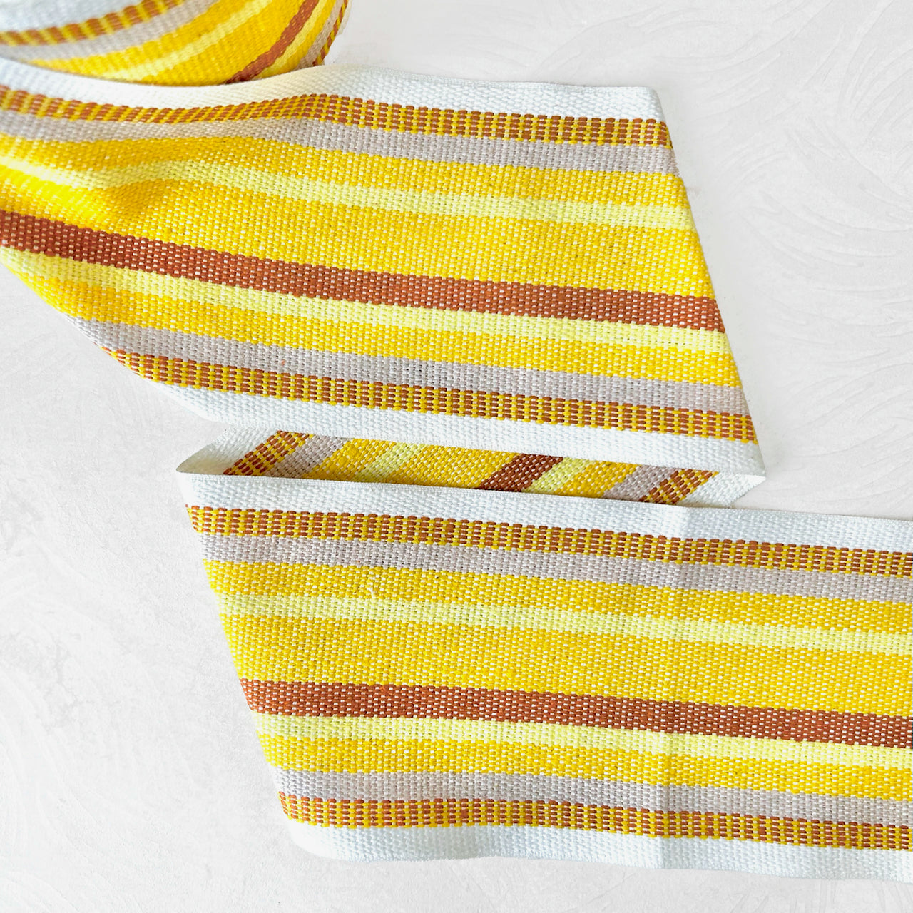 Wide_Woven-Ribbon