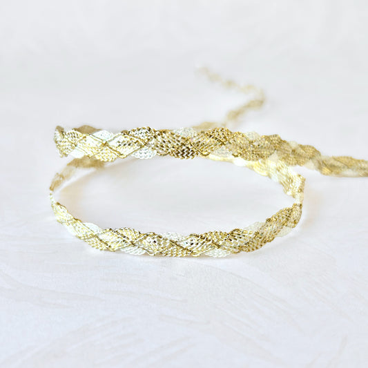 Wired_Metallic_Criss_Cross_Braid