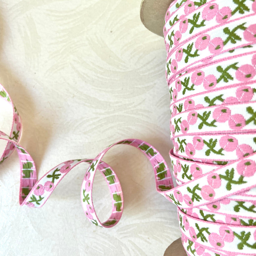 Rambling Berries Cotton Jacquard - Vintage - Multiple Colorways