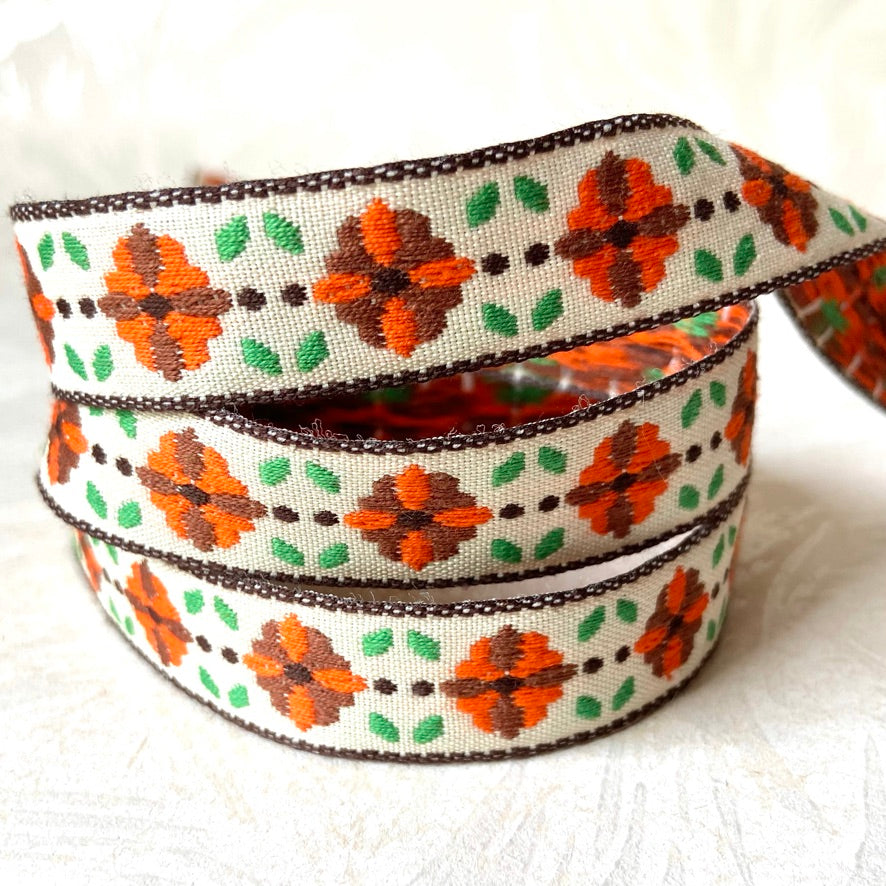 Floral_Medallion_Jacquard_Ribbon