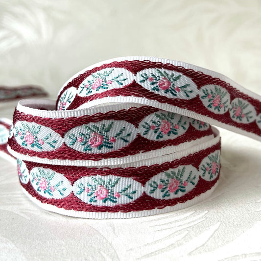 Oval Bouquet Floral Jacquard - Multiple Colorways