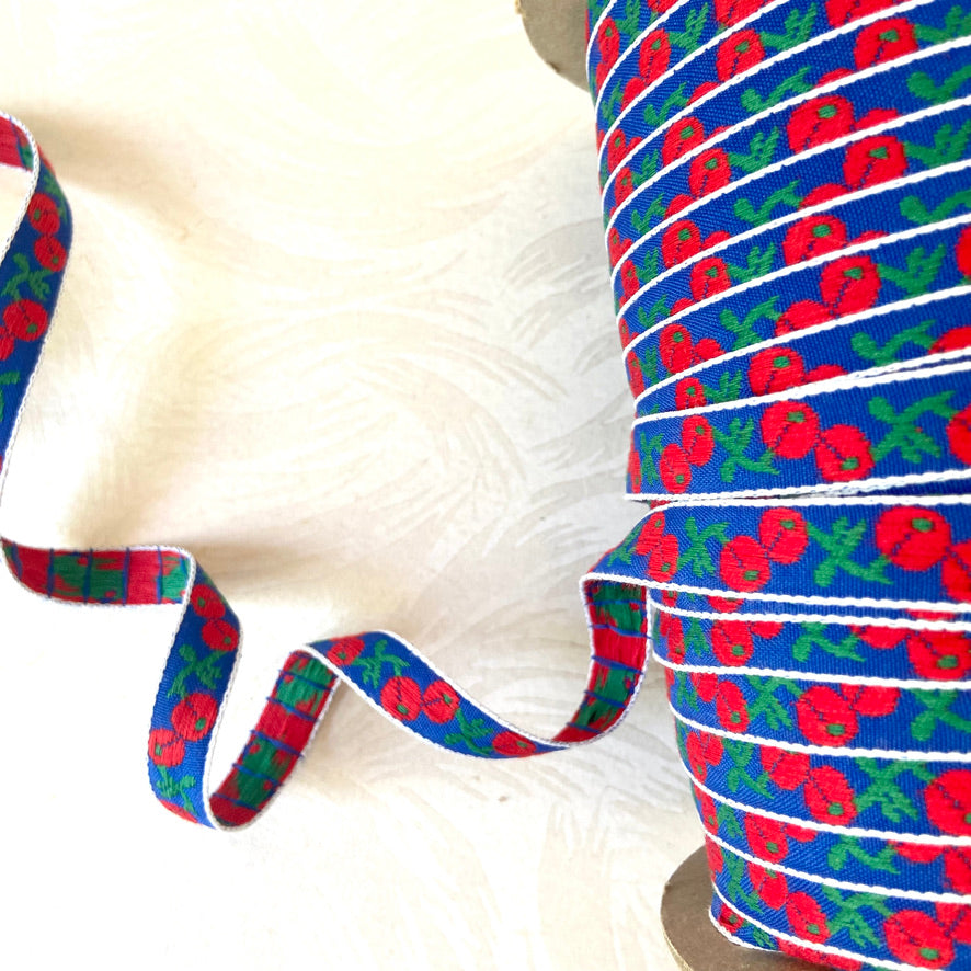 Rambling Berries Cotton Jacquard - Vintage - Multiple Colorways