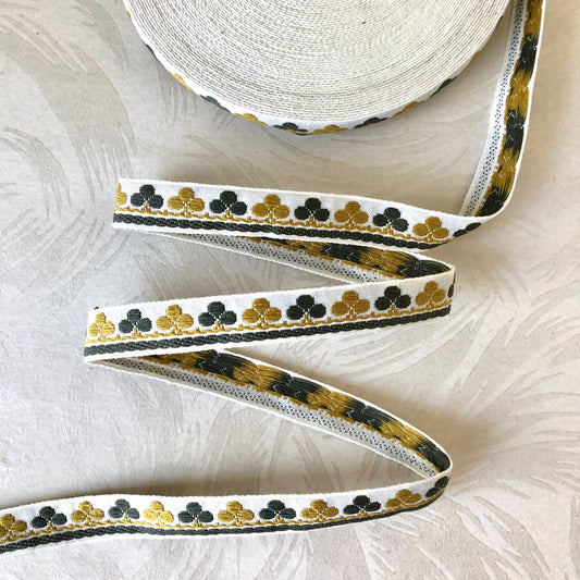 Triple Circles Jacquard